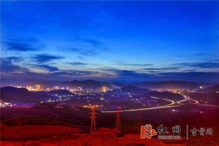 吉首经开区夜色 绿水青山_副本.jpg